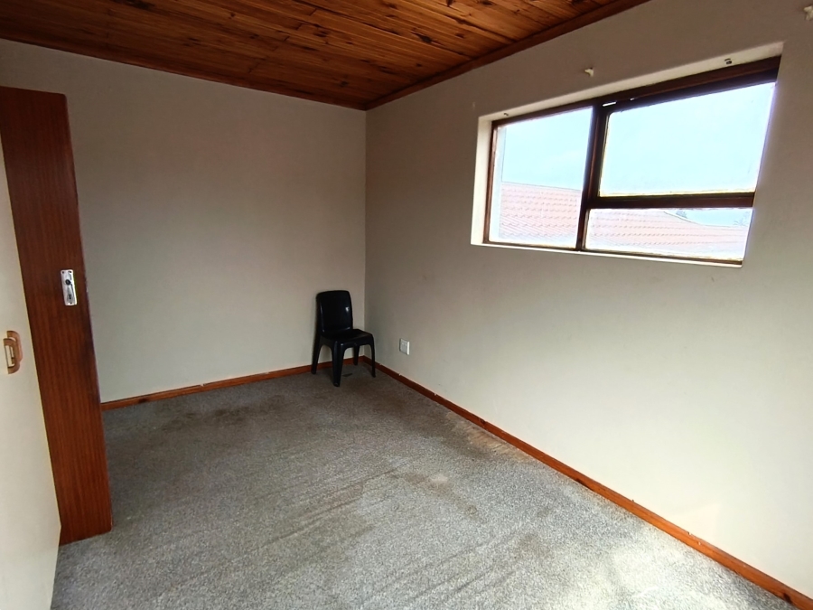 8 Bedroom Property for Sale in C Place Eastern Cape